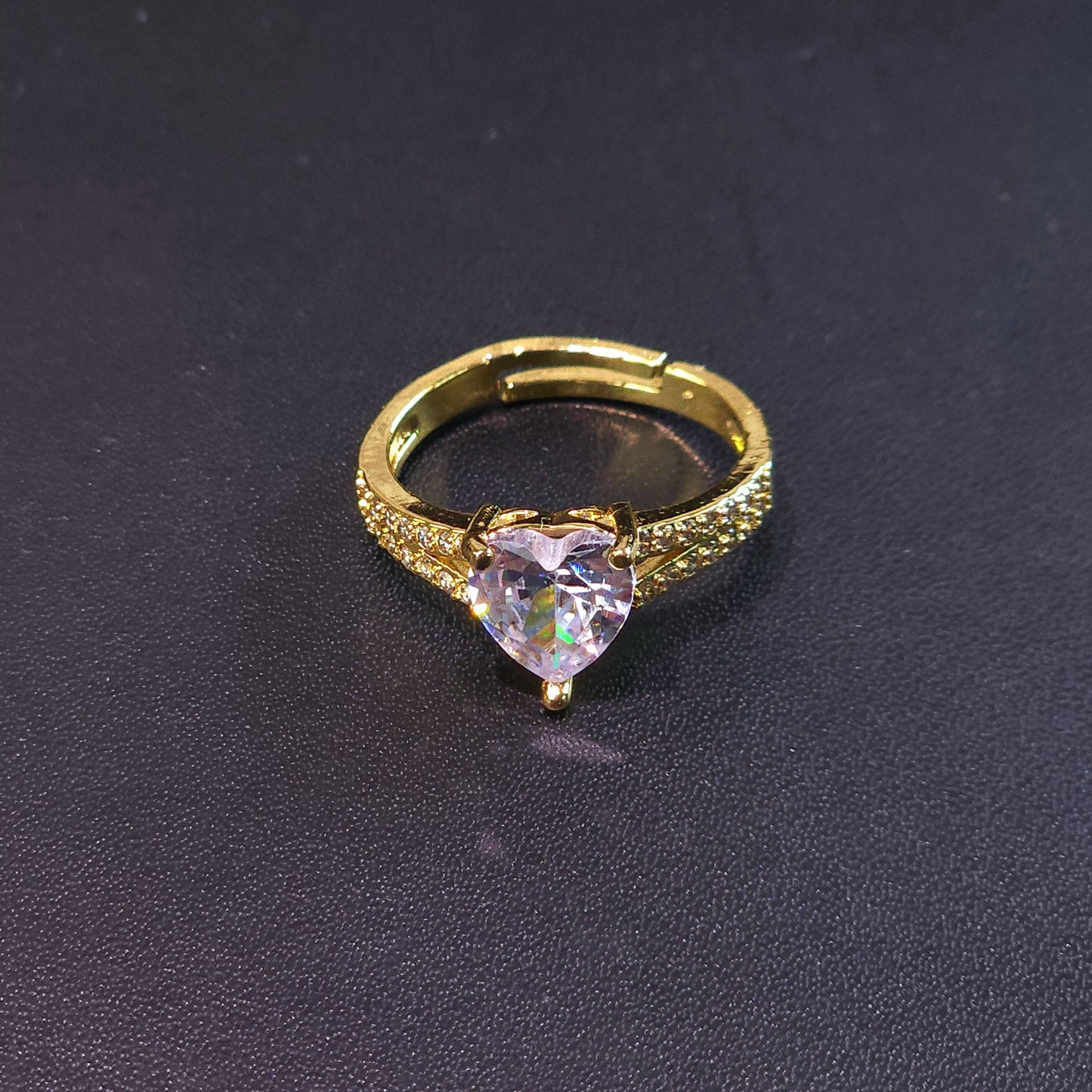 Ring｜Heart-Cut Solitaire CZ Open Ring | Pavé Split Band Ring