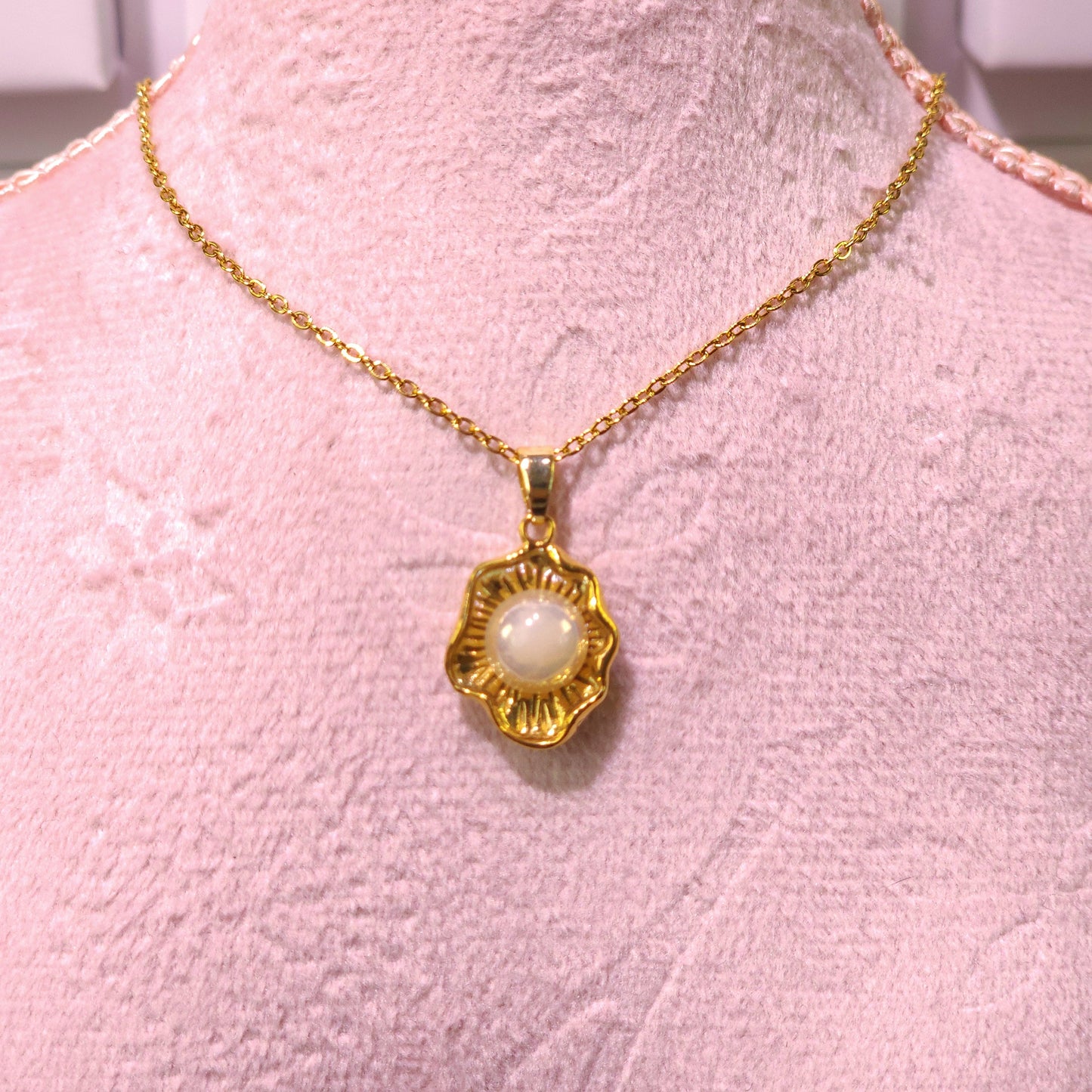Necklace｜Golden Seashell Pearl Pendant Necklace | Coastal Vintage Charm