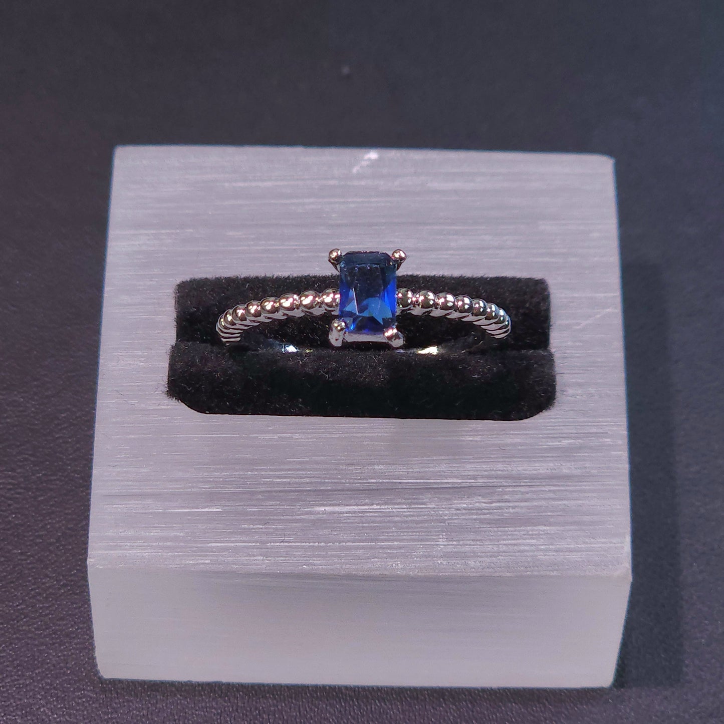 Ring｜Emerald-Cut Solitaire Adjustable Ring | Minimalist Statement