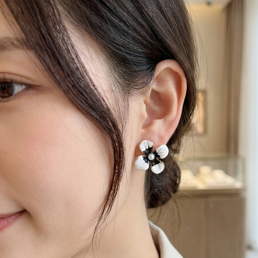 Earrings｜Monochrome Blossom Pearl Stud Earrings | Black & White Flower Earrings | Floral Studs
