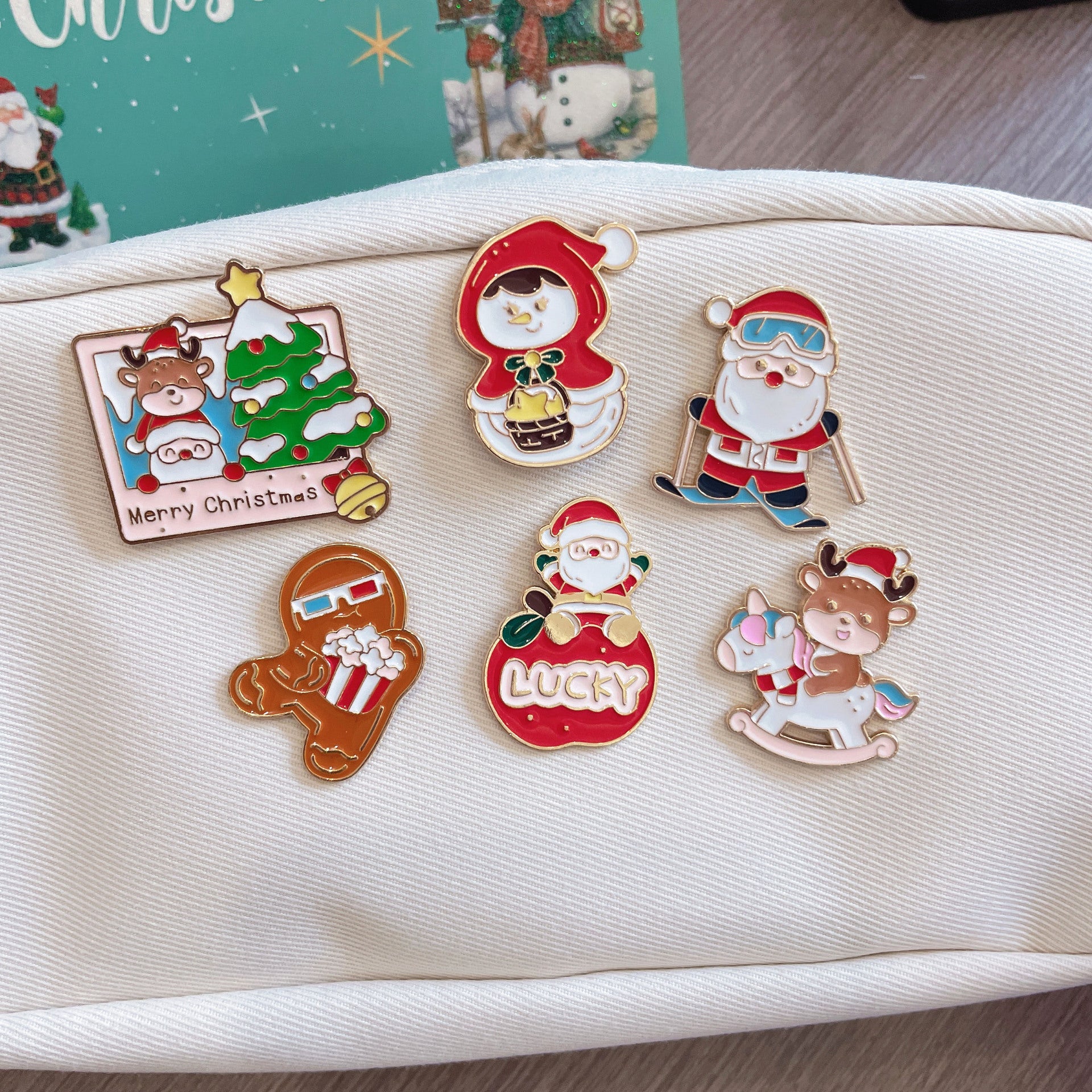 Cute pins blind bags scoop